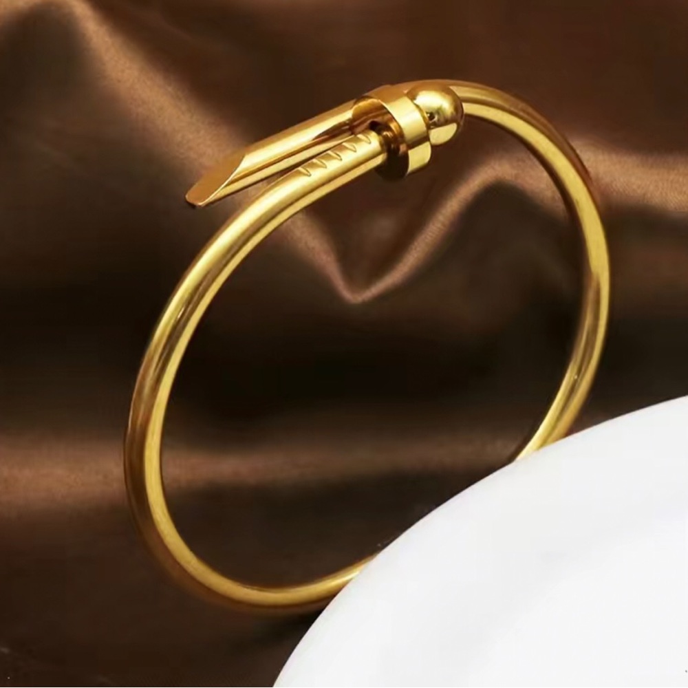 Stainless Steel Nail Ball Shaped Bangle Bracelet in Goldtone (New!)